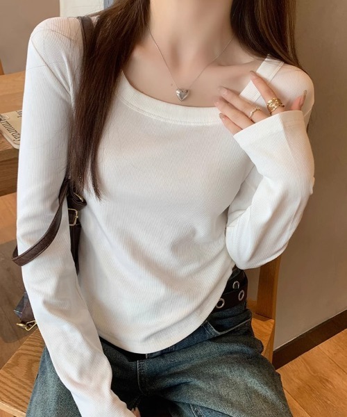 Miniministore（ミニミニストア）の「長袖Tシャツ レディース スクエアネック（Tシャツ/カットソー・レディース・ブラック/ベージュ/ホワイト/ライトグレー・FREE）」の2枚目の写真