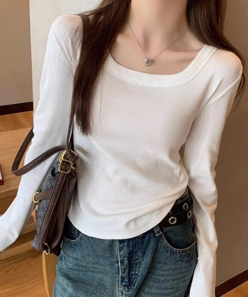 Miniministore（ミニミニストア）の「長袖Tシャツ レディース スクエアネック（Tシャツ/カットソー・レディース・ブラック/ベージュ/ホワイト/ライトグレー・FREE）」の6枚目の写真