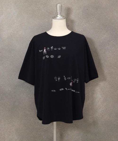 STUDIO PICONE(スタジオピッコーネ)の「ラウンドヘムプルオーバー(Tシャツ/カットソー・レディース・ホワイト/ライトグレー/ネイビー・LL/L/M)」の3枚目の写真