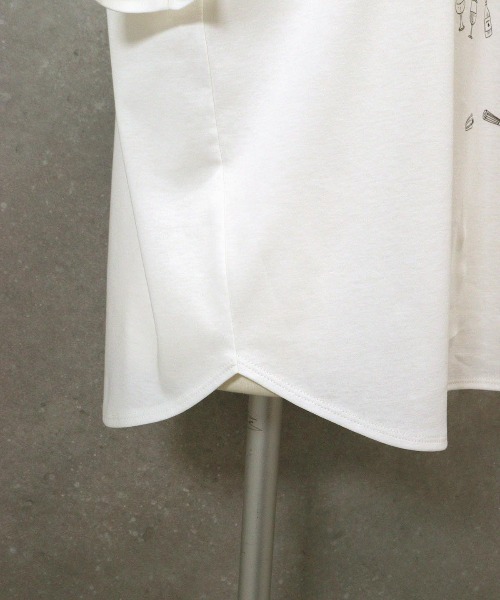 STUDIO PICONE(スタジオピッコーネ)の「ラウンドヘムプルオーバー(Tシャツ/カットソー・レディース・ホワイト/ライトグレー/ネイビー・LL/L/M)」の5枚目の写真