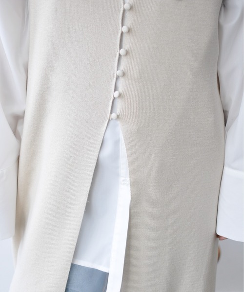 Meli rich(メリーリッチ)の「コード刺繍ジレワンピース(ワンピース・レディース・アイボリー/チャコールグレー・FREE)」の8枚目の写真