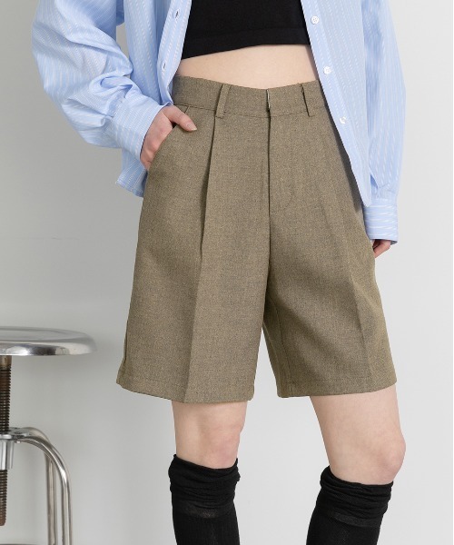 ad thie(アドティエ)の「タック ハーフパンツ(その他パンツ・レディース・アイボリー/ブラウン/ブラック・FREE)」の3枚目の写真