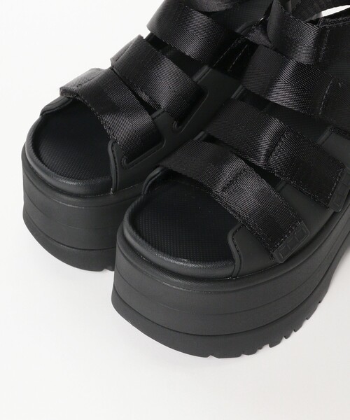 UGG（アグ）の「UGG(R) / GoldenRise / アグ / 厚底 / 1167431（サンダル・レディース・オレンジ/ブラック・8/7/6/5）」の3枚目の写真