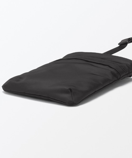 MUJI Labo(ムジラボ)の「〔MUJI Labo〕ナイロンミニショルダーバッグ(ショルダーバッグ・メンズ・カーキ系/ブラック・FREE)」の5枚目の写真