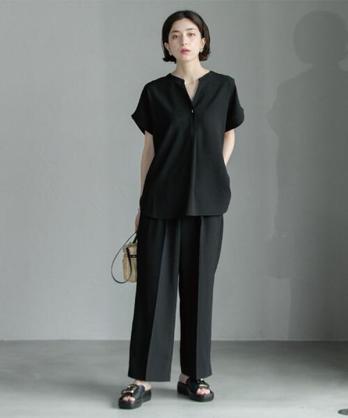 OPAQUE.CLIP（オペークドットクリップ）の「《6色展開/丈が選べる》美脚イージーワイドパンツ/セットアップ対応【ストレッチ/洗濯機洗い可/防シワ】（その他パンツ・レディース・ブラック/ライトベージュ/ダークブラウン/グリーン系その他5/ブルー系その他/ベージュ系7・36/38/40/01/02/42/03/34）」の11枚目の写真