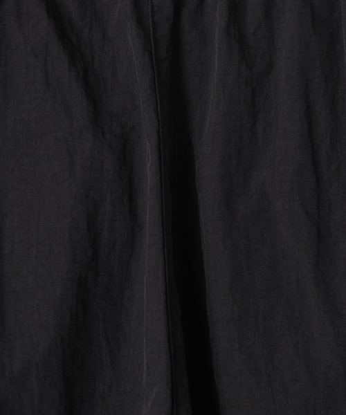 UNITED ARROWS（ユナイテッドアローズ）の「【マルチサイズ】ナイロン オールギャザー イージー ジョガーパンツ（その他パンツ・メンズ・ブラック/オリーブ/ベージュ/モカ/ネイビー・マルチサイズ）」の17枚目の写真