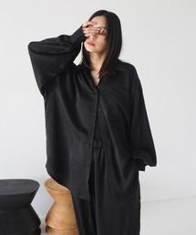 サテンベーシックシャツ