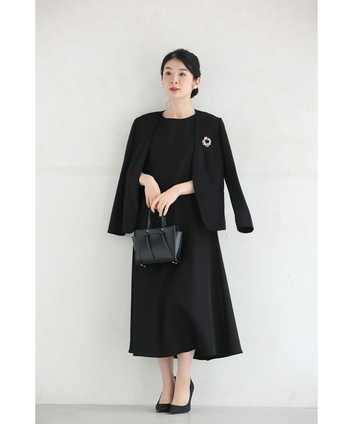 cawaii（カワイイ）の「オーロラビジューとパール艶めくリースブローチ（ブローチ/コサージュ・レディース・ゴールド・FREE）」の2枚目の写真