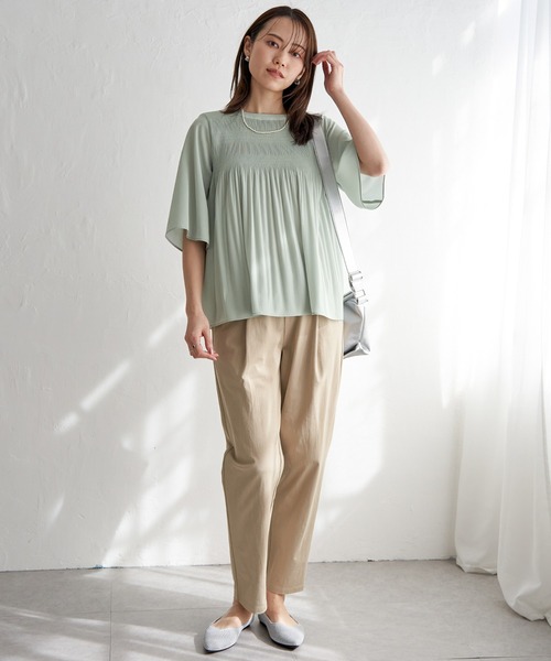 ikka（イッカ）の「マジョリカ3段プリーツブラウス（シャツ/ブラウス・レディース・オフホワイト/ブラック/ライトグレー/オレンジ/ミント/ネイビー・M/L/S）」の12枚目の写真