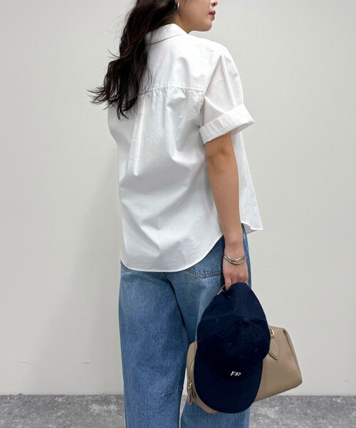 fredy emue(フレディエミュ)の「FR刺繍半袖シャツ(シャツ/ブラウス・レディース・オフホワイト/イエロー/サックスブルー/ブルー/ピンク・38)」の15枚目の写真