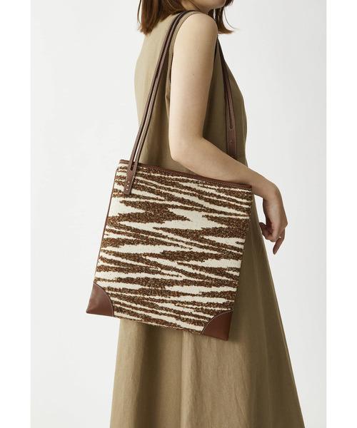未使用　A VACATION/ア ヴァケーション ゼブラトートバッグ A VACATION（アヴァケーション）の「＜A VACATION (ア ヴァ