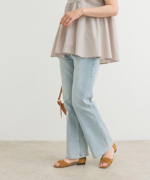 URBAN RESEARCH DOORS（アーバンリサーチドアーズ）の「ストレッチフレアデニムパンツ（デニムパンツ・レディース・インディゴブルー/ライトインディゴブルー・SMALL/MEDIUM）」の6枚目の写真