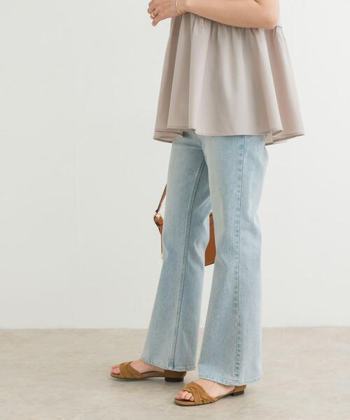 URBAN RESEARCH DOORS（アーバンリサーチドアーズ）の「ストレッチフレアデニムパンツ（デニムパンツ・レディース・インディゴブルー/ライトインディゴブルー・SMALL/MEDIUM）」の8枚目の写真