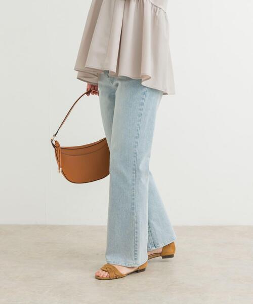 URBAN RESEARCH DOORS（アーバンリサーチドアーズ）の「ストレッチフレアデニムパンツ（デニムパンツ・レディース・インディゴブルー/ライトインディゴブルー・SMALL/MEDIUM）」の10枚目の写真