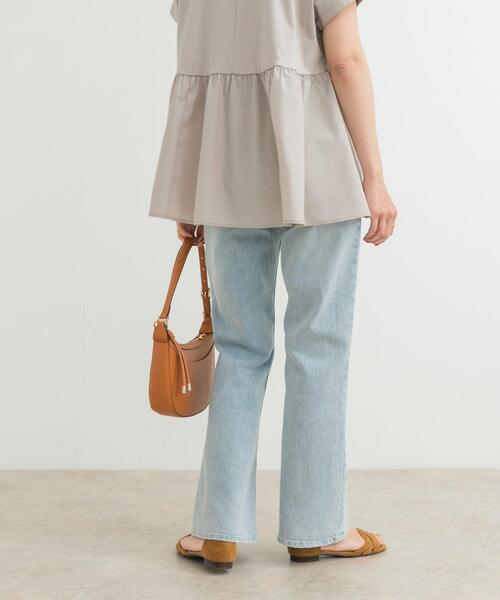 URBAN RESEARCH DOORS（アーバンリサーチドアーズ）の「ストレッチフレアデニムパンツ（デニムパンツ・レディース・インディゴブルー/ライトインディゴブルー・SMALL/MEDIUM）」の11枚目の写真