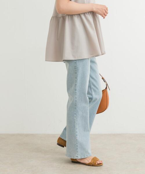 URBAN RESEARCH DOORS（アーバンリサーチドアーズ）の「ストレッチフレアデニムパンツ（デニムパンツ・レディース・インディゴブルー/ライトインディゴブルー・SMALL/MEDIUM）」の12枚目の写真