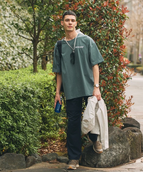 AIGLE（エーグル）の「【EC限定】AIGLE オーバーサイズバックプリントロゴ 半袖Tシャツ（Tシャツ/カットソー・メンズ・ホワイト/ブラック/ダークグリーン/グレー・XL/XS/XXS/S/M/L）」の11枚目の写真