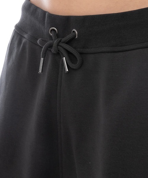 RVCA(ルーカ)の「RVCA レディース RVCA SPORT SWEAT SHORTS ショートパンツ 【2025年春夏モデル】/ルーカセットアップ対応スウェットショートパンツ(その他パンツ・レディース・ホワイト/ブラック/カーキ・MEDIUM/SMALL)」の5枚目の写真