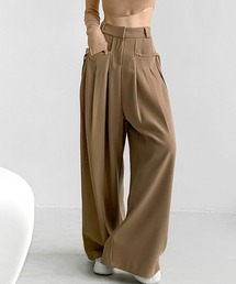 Per sist ence（パーシエンス）の「ツータックワイドリラックスパンツ（スラックス）」