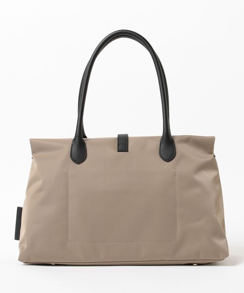 VIOLAd'ORO（ヴィオラドーロ）の「VIOLAd’ORO / ナイロン スクエア トートバッグ（トートバッグ・レディース・ブラウン系その他4/ブラック・ONE SIZE）」の9枚目の写真