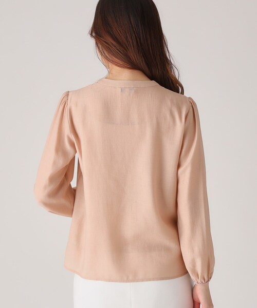 COUP DE CHANCE（クードシャンス）の「◆【洗える／シアー素材】タックデザインブラウス（シャツ/ブラウス・レディース・ネイビー/ホワイト/ベビーピンク・34/36/38/40）」の5枚目の写真