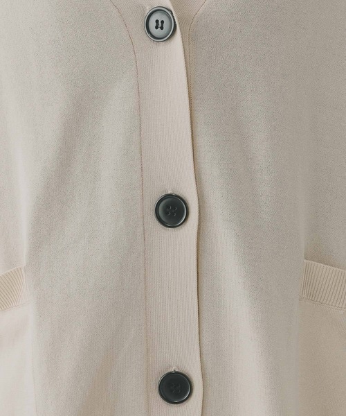 GLOBAL WORK（グローバルワーク）の「スッキレイさらさらVネックカーディガン長袖/288073（カーディガン/ボレロ・レディース・ホワイト×ブラック/ライトグリーン/ブラック系その他/ベージュ系その他/シルバー系その他/サックスブルー/グレイッシュベージュ・LARGE/MEDIUM/SMALL）」の11枚目の写真