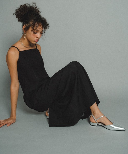 et.UNiVER(エトユニベール)の「Pursed lips pumps(パンプス・レディース・ブラック/シルバー/チャコール・S/M/L/LL)」の8枚目の写真