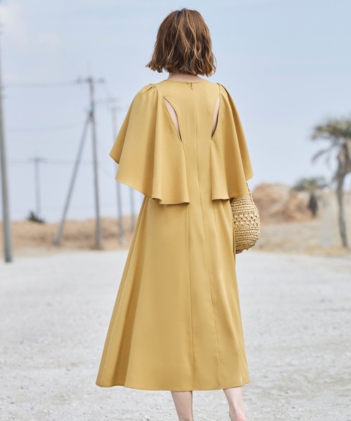 RUIRUE BOUTIQUE（ルイルエブティック）の「洗える ストレッチ ｜ バックテール ケープ ワンピース ｜ レディース おしゃれ きれいめ リゾート 休日コーデ 二の腕カバー 冷房対策 Aラインワンピース リゾートワンピ（ワンピース・レディース・グレー/ブラック/イエロー・S/M/L/LL）」の15枚目の写真