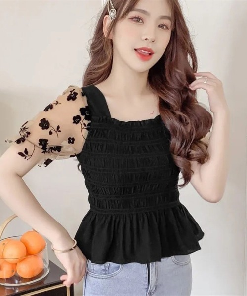 LETee(レティー)の「花柄シフォン袖トップス/スクエアネック(その他トップス・レディース・ブラック/ベージュ・FREE)」の8枚目の写真