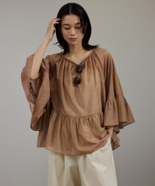 SALON adam et rope'（サロン アダム エ ロペ）の「コットンシルクレジェールフレアブラウス（シャツ/ブラウス・レディース・オレンジ/ベージュ/ブラック・FREE）」の6枚目の写真