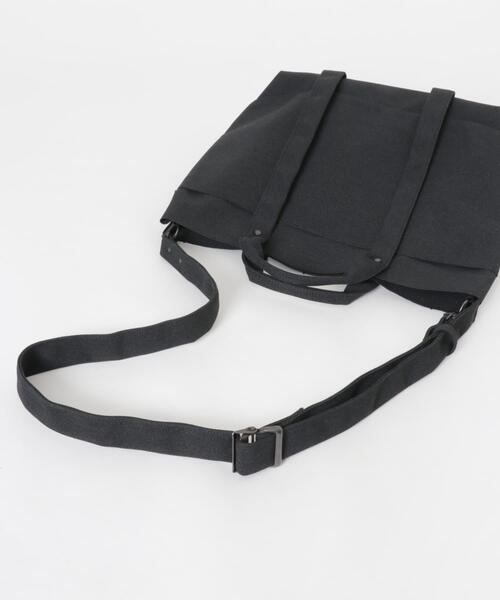 URBAN RESEARCH（アーバンリサーチ）の「KARRI AMIACALVA　2 way tote L（トートバッグ・メンズ・ブラック/グレー系その他・LARGE）」の6枚目の写真