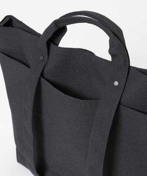 URBAN RESEARCH（アーバンリサーチ）の「KARRI AMIACALVA　2 way tote L（トートバッグ・メンズ・ブラック/グレー系その他・LARGE）」の7枚目の写真