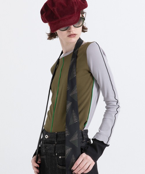 AULA AILA(アウラアイラ)の「カラーブロックトップス(Tシャツ/カットソー・レディース・ブラック/ブルー/ライトグレー・0)」の18枚目の写真