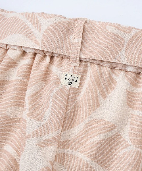 BILLABONG(ビラボン)の「BILLABONG レディース 【CHILLWEAR】 POLY LINEN LONG PANTS ロングパンツ 【2025年夏モデル】/ビラボンセットアップ対応ウエストゴムロングワイドパンツ(その他パンツ・レディース・ベージュ/ピンク系その他・MEDIUM/LARGE)」の6枚目の写真