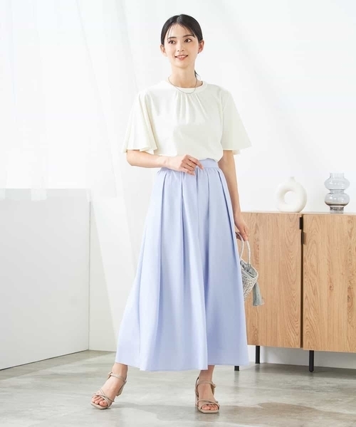 a.v.v（アーヴェヴェ）の「【接触冷感/UVカット】ギャザーネックフレアスリーブトップス（Tシャツ/カットソー・レディース・ブルー/レッド/アイボリー/ブラック・36/38/40/34/42）」の20枚目の写真