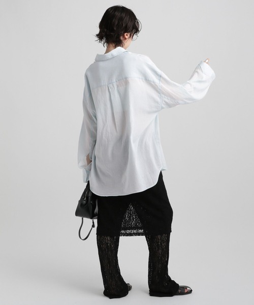GEORGE'S(ジョージズ)の「シアーデニムBIGシャツ(シャツ/ブラウス・レディース・スカイブルー/ブルー系その他・SMALL/MEDIUM)」の5枚目の写真