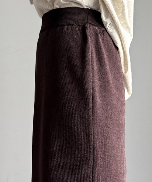 classicalelf（クラシカルエルフ）の「スリット位置自由自在。マルチWAYニットナロースカート（ロング丈）（スカート・レディース・ブラウン/チャコール/ブラック・LARGE/MEDIUM/SMALL/X-LARGE）」の5枚目の写真