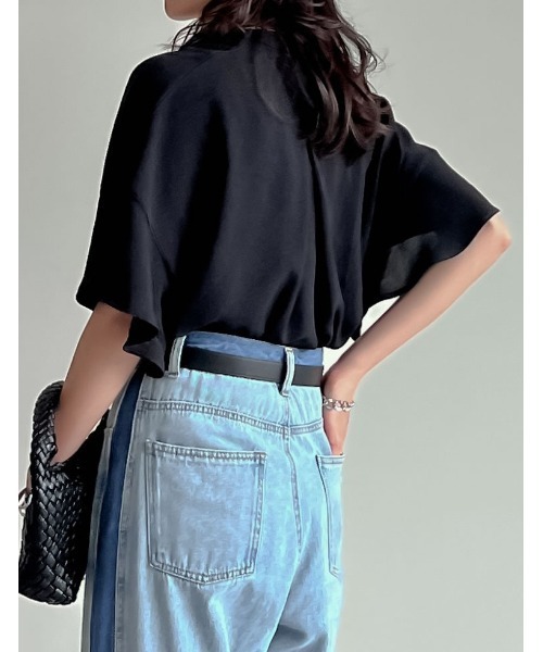 Re:EDIT（リエディ）の「[UVカット][接触冷感][体型カバー]ポーラVネックフレアスリーブ切り替え半袖ブラウス（シャツ/ブラウス・レディース・オフホワイト/ブラック・MEDIUM/LARGE）」の5枚目の写真