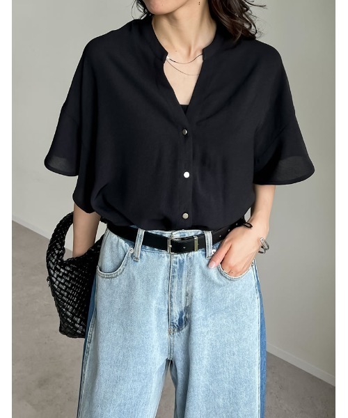 Re:EDIT（リエディ）の「[UVカット][接触冷感][体型カバー]ポーラVネックフレアスリーブ切り替え半袖ブラウス（シャツ/ブラウス・レディース・オフホワイト/ブラック・MEDIUM/LARGE）」の6枚目の写真