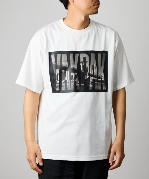 YAKPAK(ヤックパック)の「【 YAKPAK / ヤックパック 】BKNY Tシャツ(Tシャツ/カットソー・メンズ・ホワイト/ブラック・LARGE/X-LARGE/MEDIUM)」の2枚目の写真