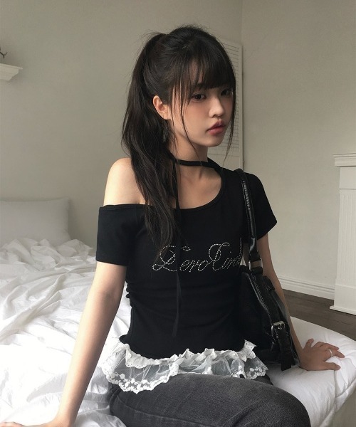 セール】裾レースフリルワンオフショルダーキュービック