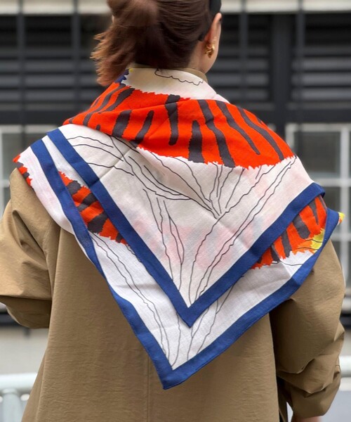 NOLLEY’S（ノーリーズ）の「W/Sプリントストール（ストール/ショール・レディース・グリーン系その他3/ネイビー系3・FREE）」の22枚目の写真