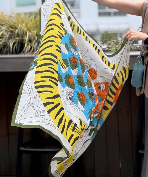 NOLLEY’S（ノーリーズ）の「W/Sプリントストール（ストール/ショール・レディース・グリーン系その他3/ネイビー系3・FREE）」の19枚目の写真