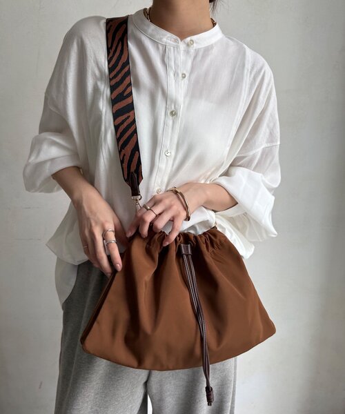 DouDou（ドゥドゥ）の「【WEB限定】ドロストショルダー（ショルダーバッグ・レディース・ブラウン/ブラック・FREE）」の21枚目の写真