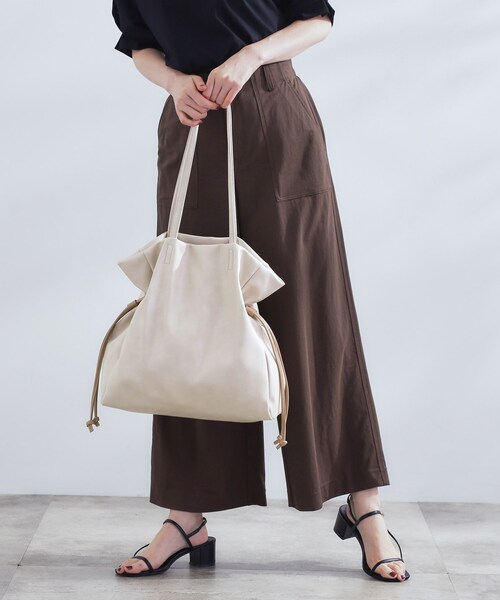 grove(グローブ)の「【A4】サイドドロストトート(トートバッグ・レディース・ブラック/アイボリー系4/ブラック系3/ブルー系その他・00)」の11枚目の写真