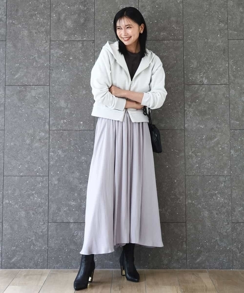 MK MICHEL KLEIN（エムケーミッシェルクラン）の「起毛サテンガウチョパンツ/洗える（その他パンツ・レディース・ライトブルー/ライトグレー/ネイビー/ブルー/ダークグレー/ベージュ・38）」の8枚目の写真