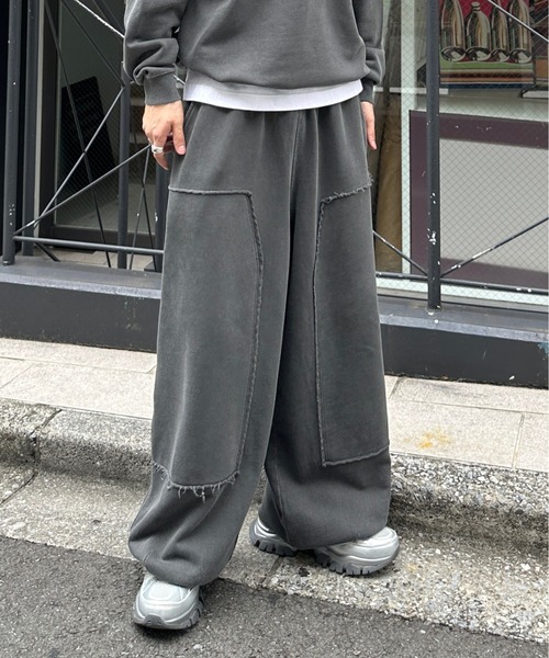 ADAMASTE（アダマスト）の「pigment double knee sweat pants