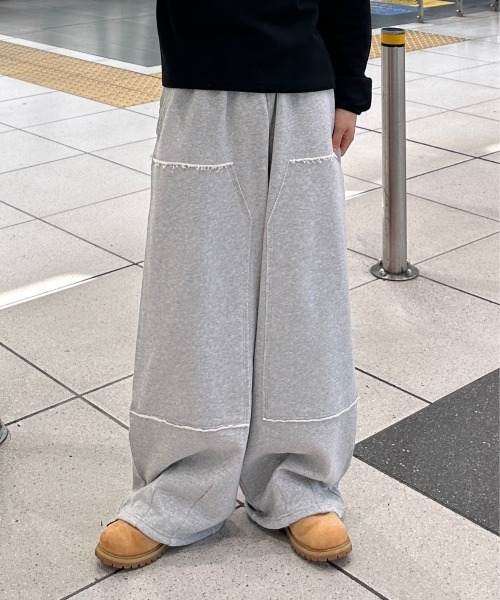 ADAMASTE(アダマスト)の「pigment double knee sweat pants - ピグメントダブルニースウェットパンツ【セットアップ可能】(スウェットパンツ・メンズ・ダークグレー/ライトグレー/レッド・MEDIUM/LARGE)」の10枚目の写真