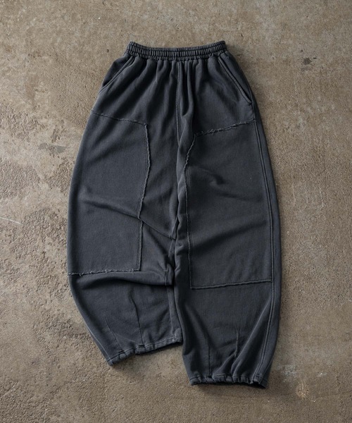 ADAMASTE(アダマスト)の「pigment double knee sweat pants - ピグメントダブルニースウェットパンツ【セットアップ可能】(スウェットパンツ・メンズ・ダークグレー/ライトグレー/レッド・MEDIUM/LARGE)」の19枚目の写真