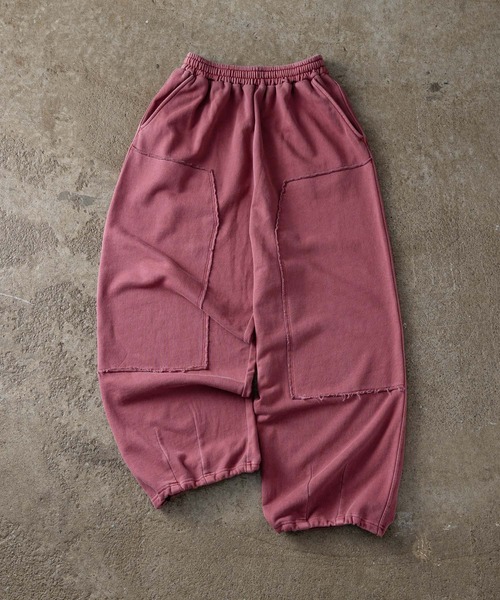 ADAMASTE(アダマスト)の「pigment double knee sweat pants - ピグメントダブルニースウェットパンツ【セットアップ可能】(スウェットパンツ・メンズ・ダークグレー/ライトグレー/レッド・MEDIUM/LARGE)」の15枚目の写真